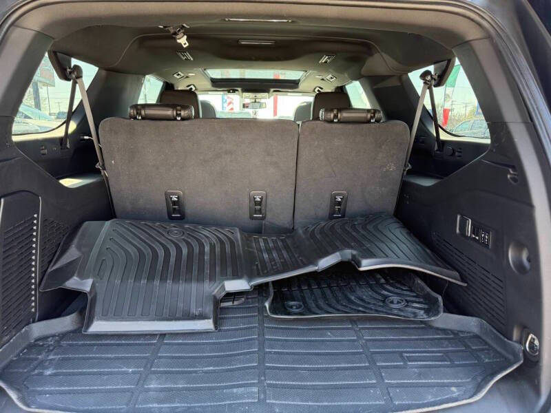 2022 Chevrolet Suburban RST