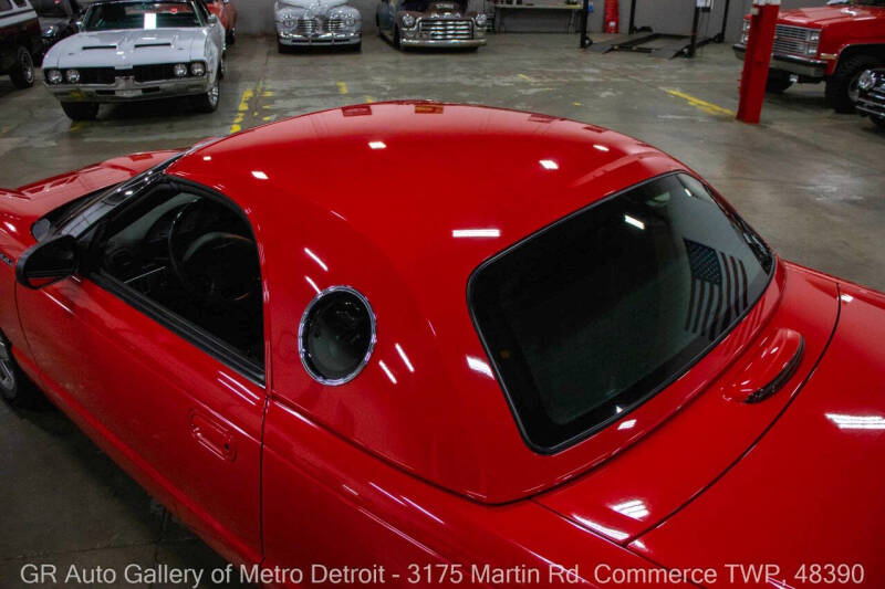 2002 Ford Thunderbird Deluxe