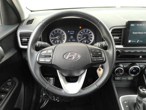 2022 Hyundai Venue SEL