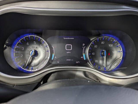 2025 Chrysler Voyager LX