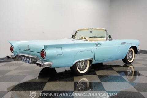 1957 Ford Thunderbird
