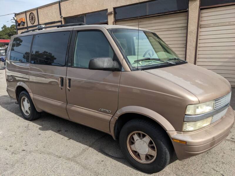 2000 Chevrolet Astro for sale at Vehicle Center in Rosemead CA