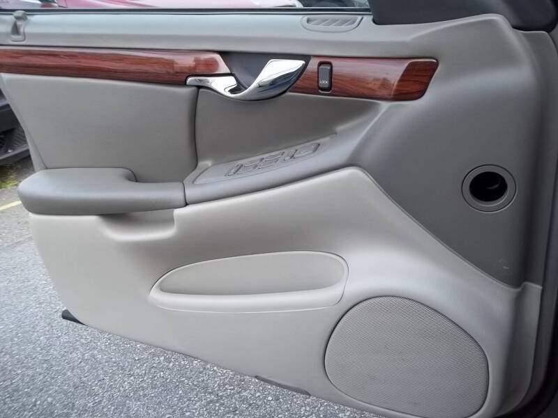 2004 Cadillac DeVille