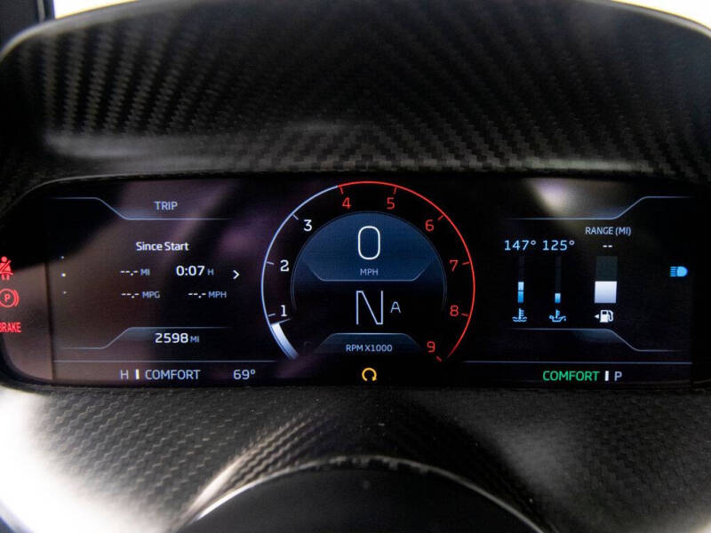 2025 McLaren 750S