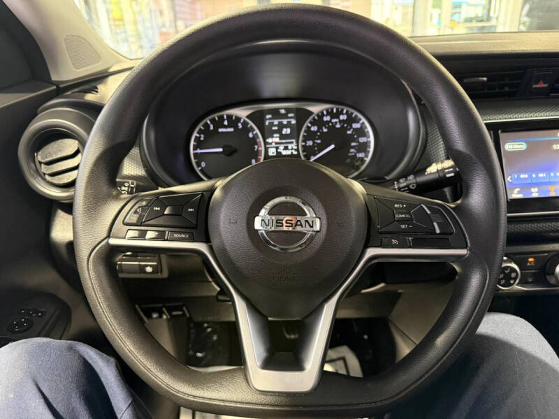 2021 Nissan Kicks S
