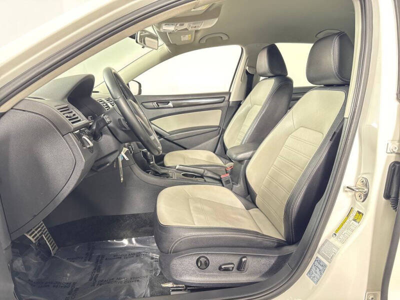 2015 Volkswagen Passat 1.8T Sport