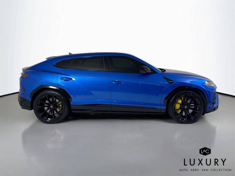 2022 Lamborghini Urus