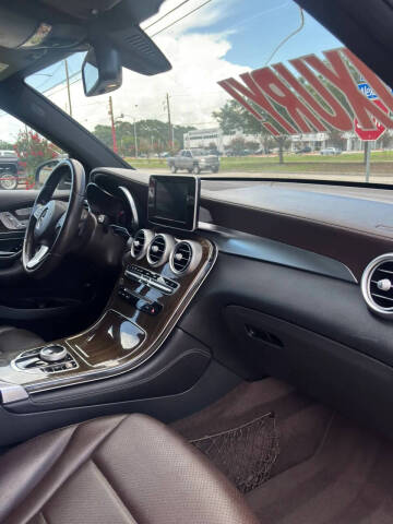 2017 Mercedes-Benz GLC GLC 300