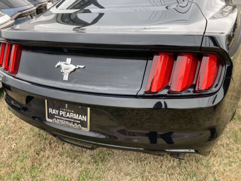 2015 Ford Mustang V6