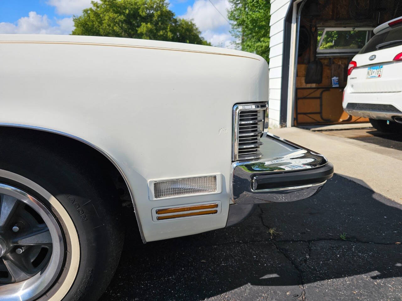 1973 Pontiac Grand Ville 26