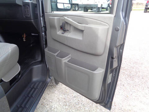 2017 Chevrolet Express LS 2500