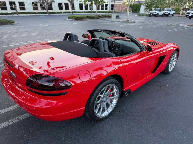 2003 Dodge Viper SRT-10