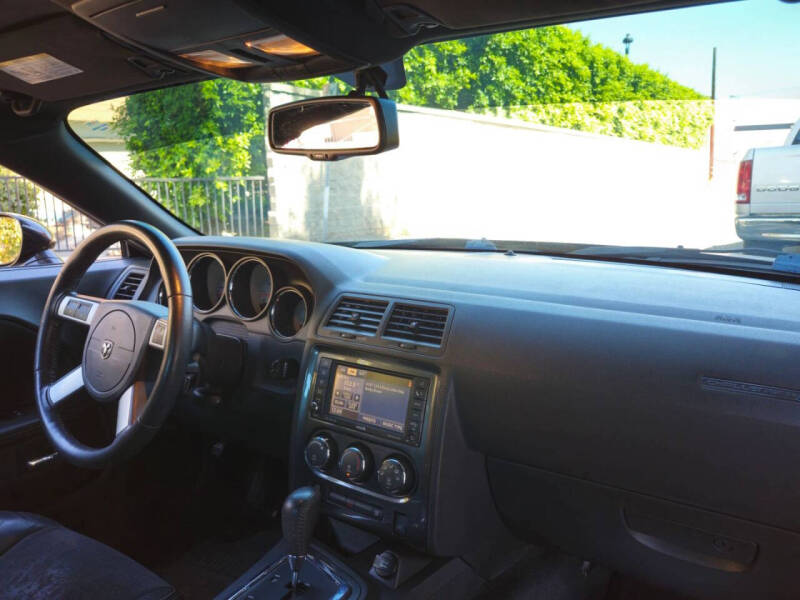 2009 Dodge Challenger SRT8