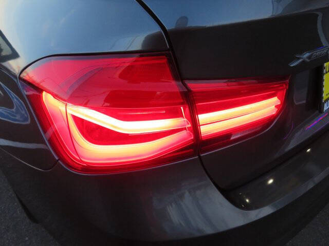 2018 BMW 3 Series 320i xDrive