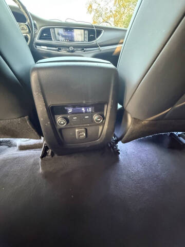 2022 Buick Enclave Essence