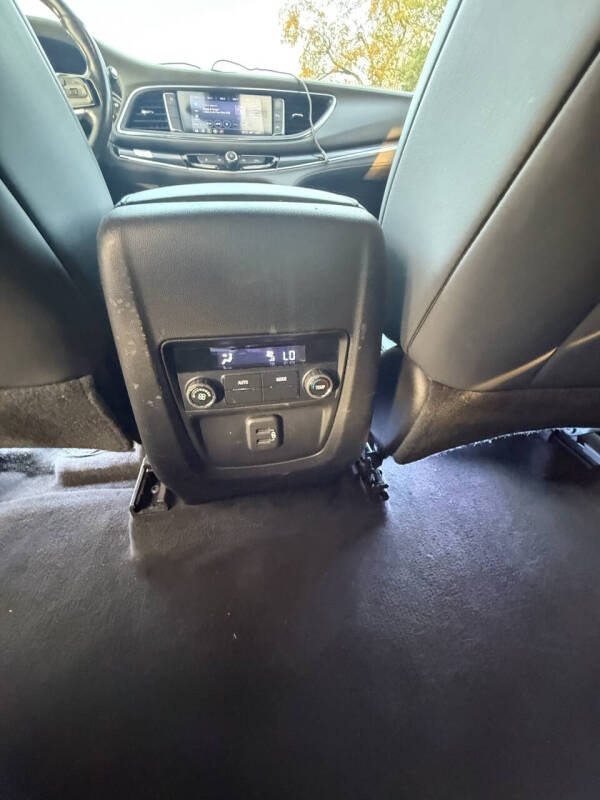 2022 Buick Enclave Essence