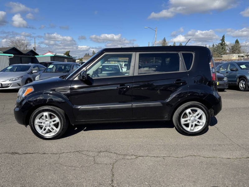 2011 Kia Soul +