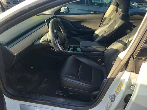 2019 Tesla Model 3 Mid Range