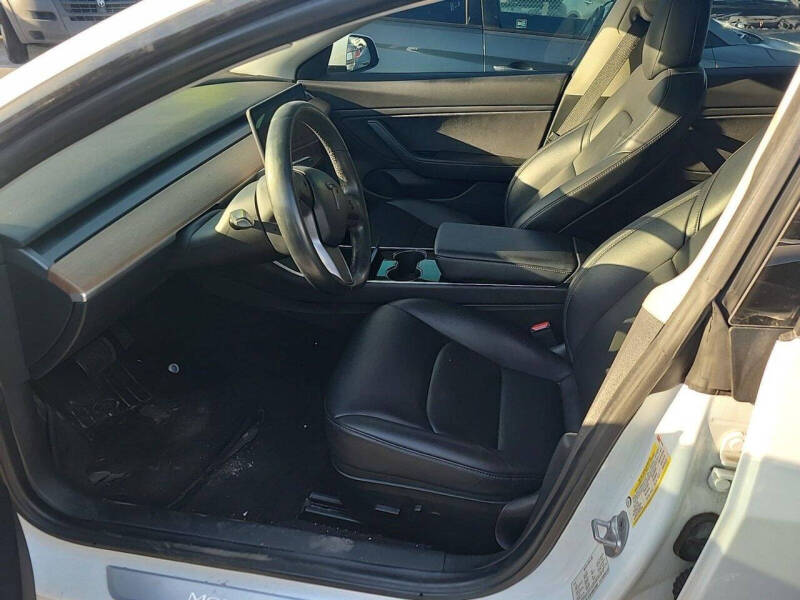 2019 Tesla Model 3 Mid Range