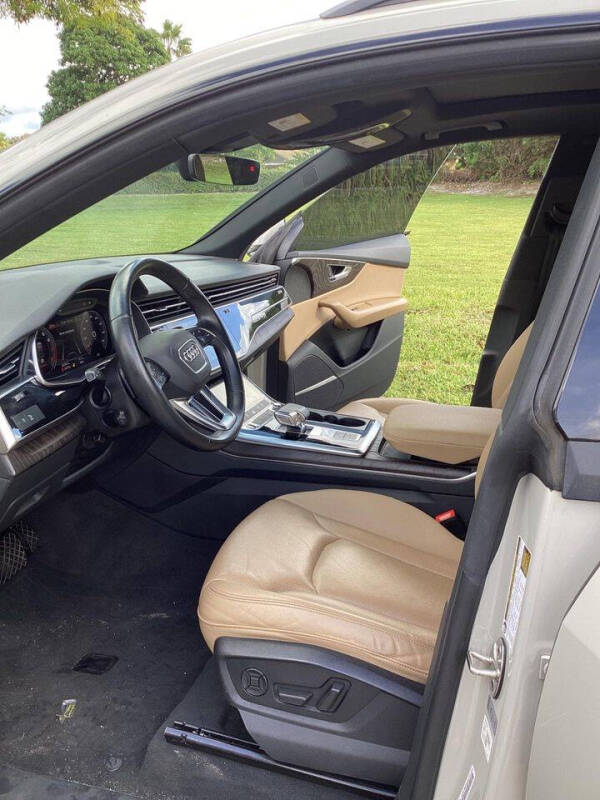 2021 Audi Q8 quattro Premium Plus 55 TFSI