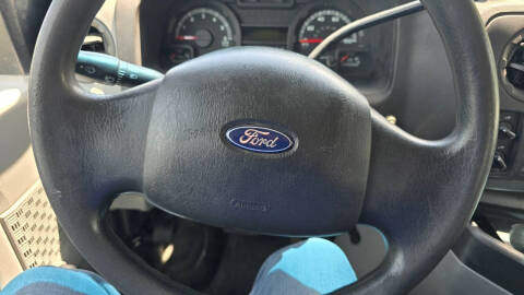 2009 Ford E-Series E-350 SD XL
