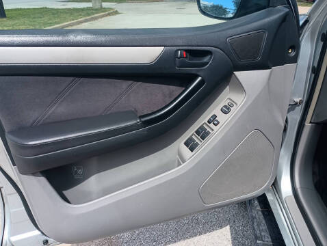 2004 Toyota 4Runner SR5