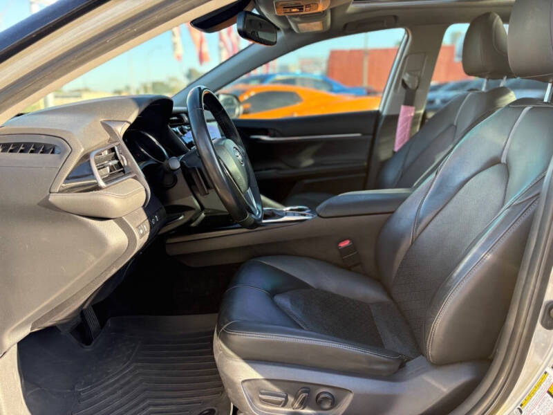 2019 Toyota Camry XSE