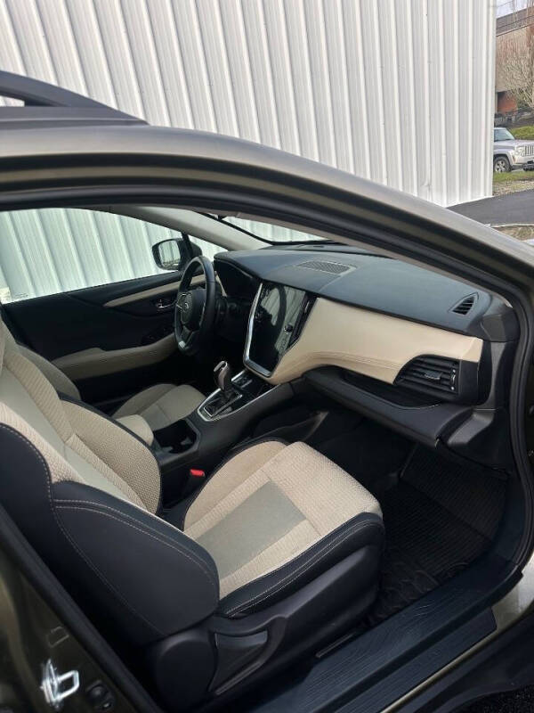 2022 Subaru Outback Premium