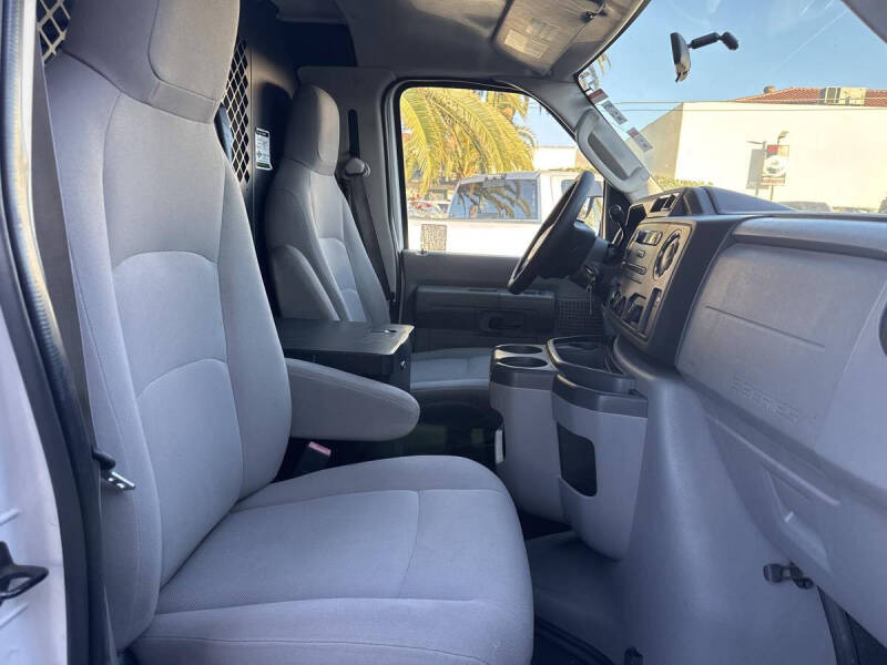 2013 Ford E-Series E-150