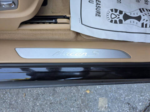 2015 Porsche Macan S