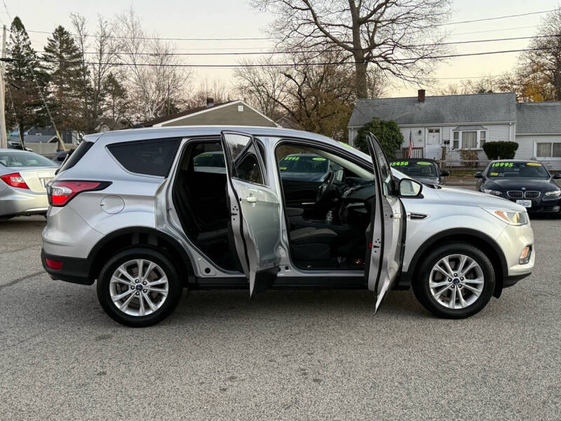 2017 Ford Escape SE photo 14