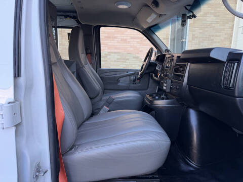 2015 GMC Savana 3500