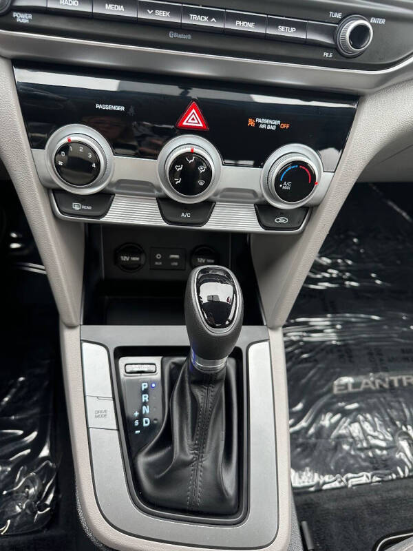 2019 Hyundai Elantra