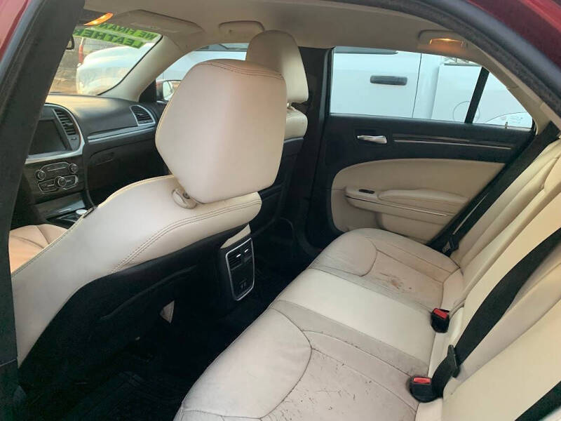 2015 Chrysler 300 Limited