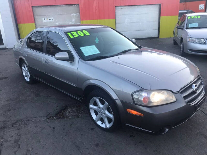 2002 Nissan Maxima for sale at DIAMOND AUTO SALES LLC in Milwaukee WI