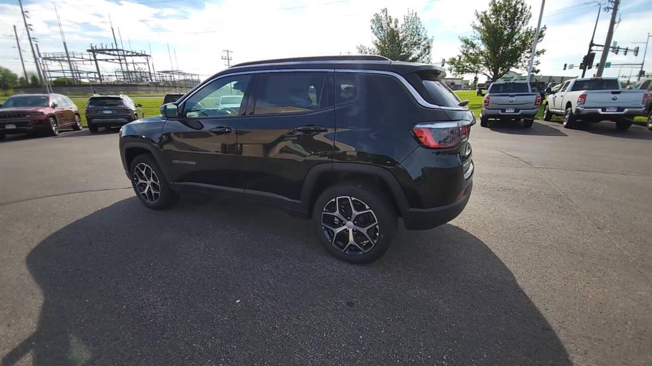 2024 Jeep Compass for sale at Victoria Auto Sales in Victoria, MN