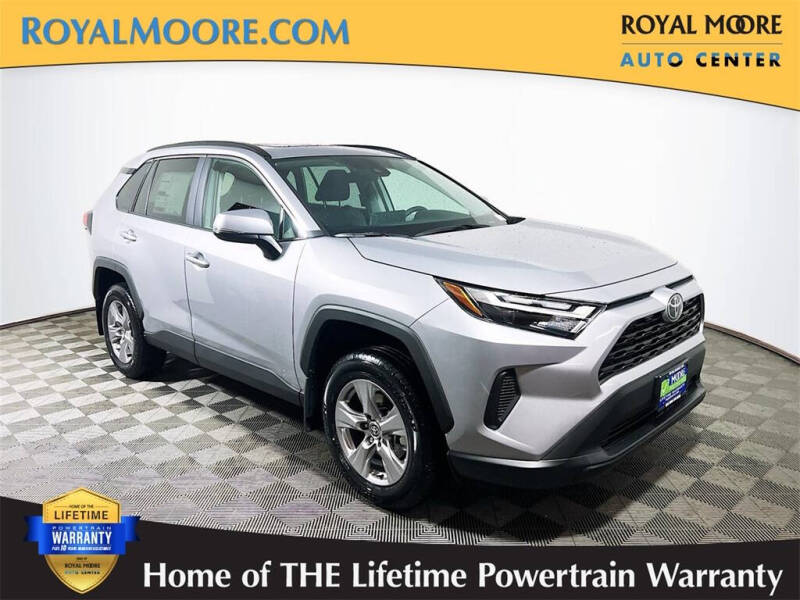 2025 Toyota RAV4 XLE's photo
