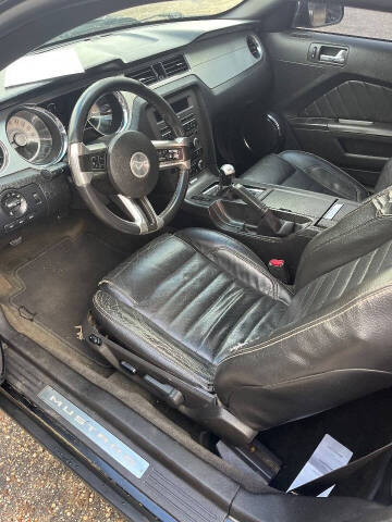 2012 Ford Mustang V6