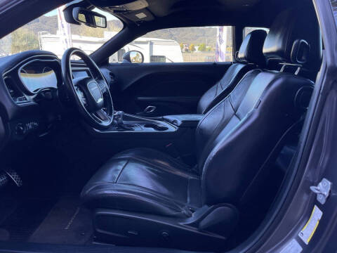 2015 Dodge Challenger SXT Plus