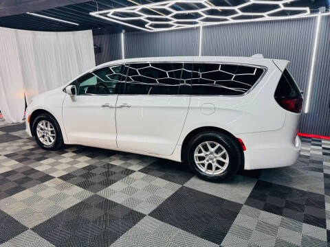 2020 Chrysler Pacifica Touring