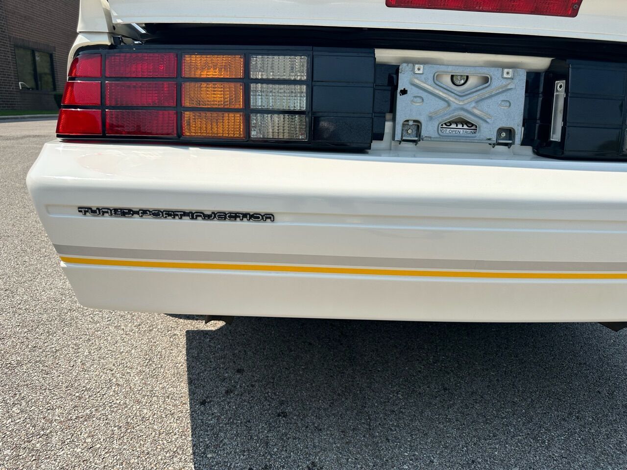 1988 Chevrolet Camaro 38