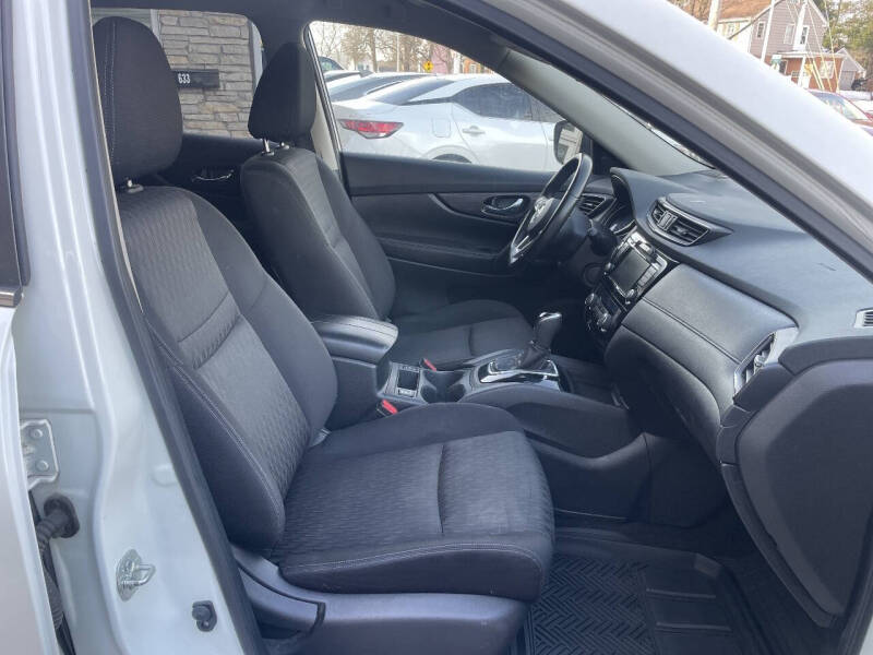 2018 Nissan Rogue SV