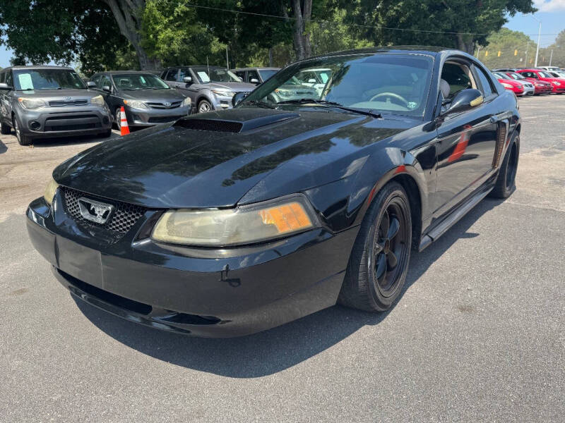 2004 Ford Mustang GT Deluxe