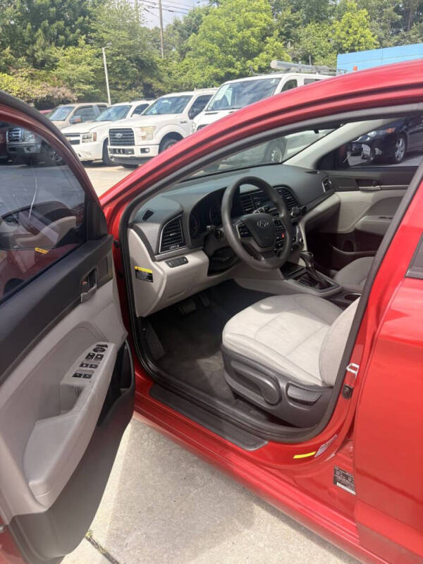 2017 Hyundai Elantra