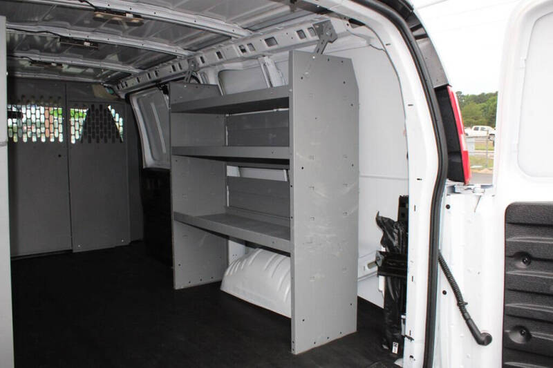 2024 Chevrolet Express 2500