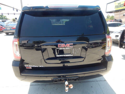 2017 GMC Yukon XL SLT