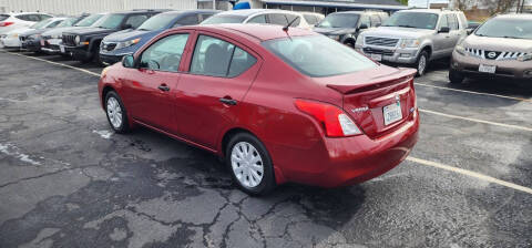 2014 Nissan Versa 1.6 S Plus