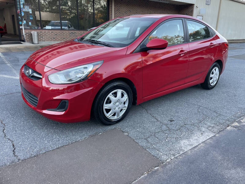 2012 Hyundai Accent GLS photo 2