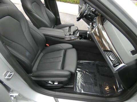 2019 BMW 5 Series 530i