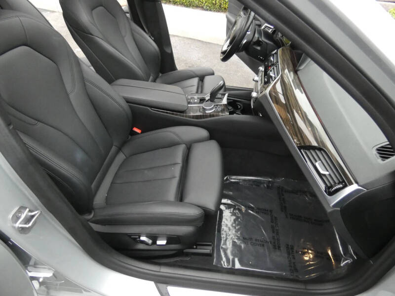 2019 BMW 5 Series 530i